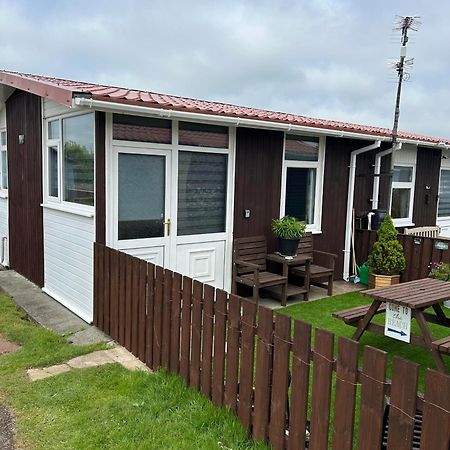 Cozy Seaside Chalet In Bridlington Exterior foto
